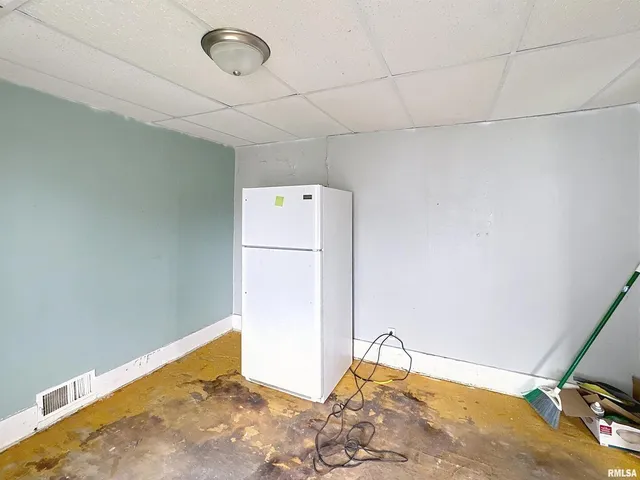 $155,000 | 1214 2nd Avenue, Silvis, IL 61282