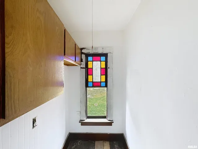 $155,000 | 1214 2nd Avenue, Silvis, IL 61282