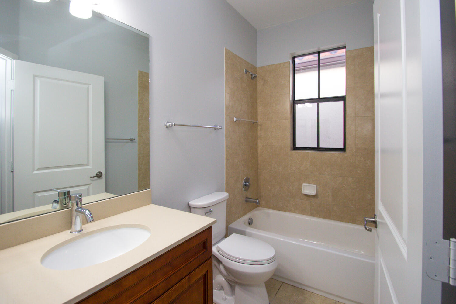 6022 Pine Tree Way Riviera Beach, FL 33410 - Photo 16 of 18 Bathroom
