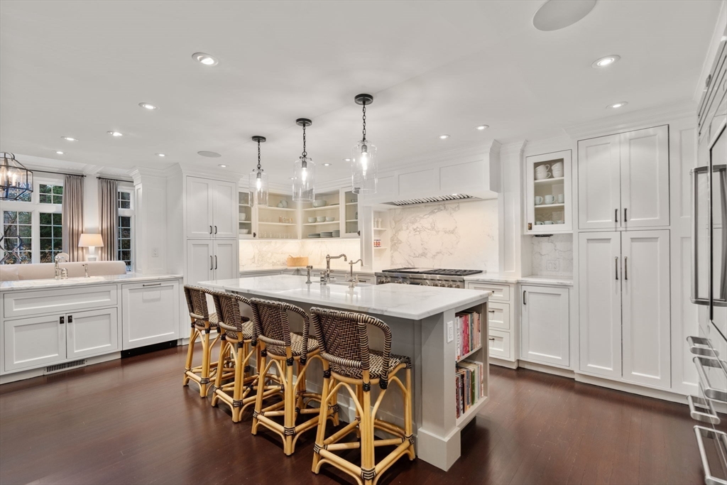 48 Scotch Pine Road Wellesley, MA 02481 - Photo 7 of 39