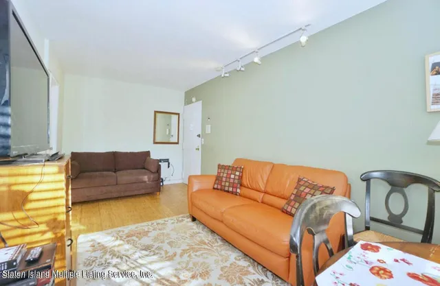 $124,900 | 485 Armstrong Avenue, Unit E1 | Great Kills