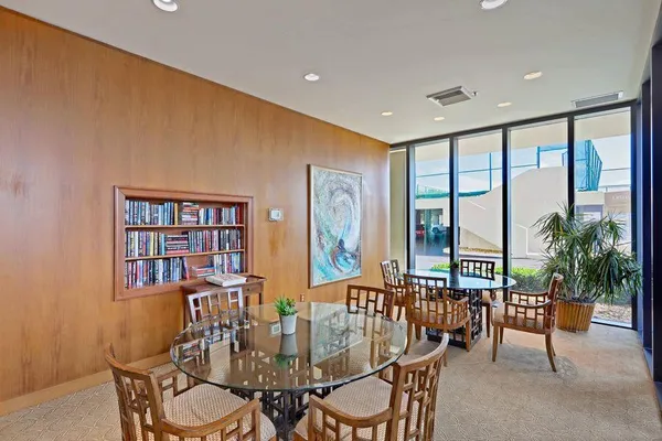 $895,000 | 5550 North Ocean Drive, Unit 3C, Singer Island, FL 33404