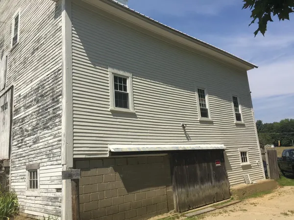 $1,100,000 | 79 High Street, Pittsfield, NH 03263