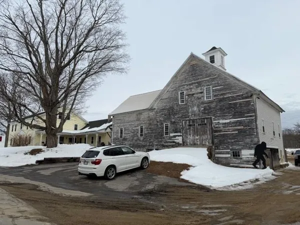 $1,100,000 | 79 High Street, Pittsfield, NH 03263