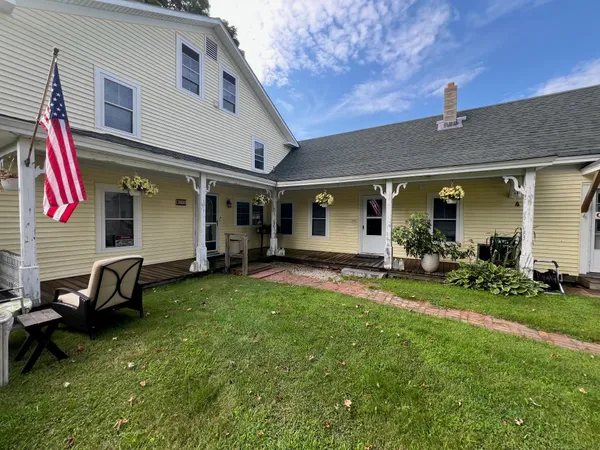 $1,100,000 | 79 High Street, Pittsfield, NH 03263