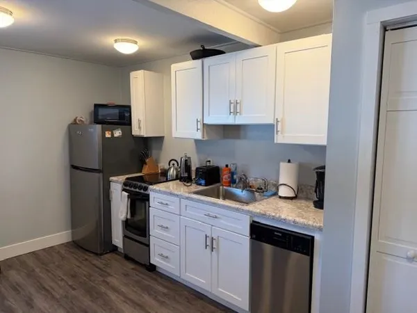 $1,100,000 | 79 High Street, Pittsfield, NH 03263