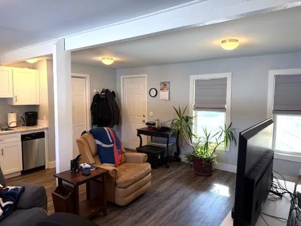 $1,100,000 | 79 High Street, Pittsfield, NH 03263