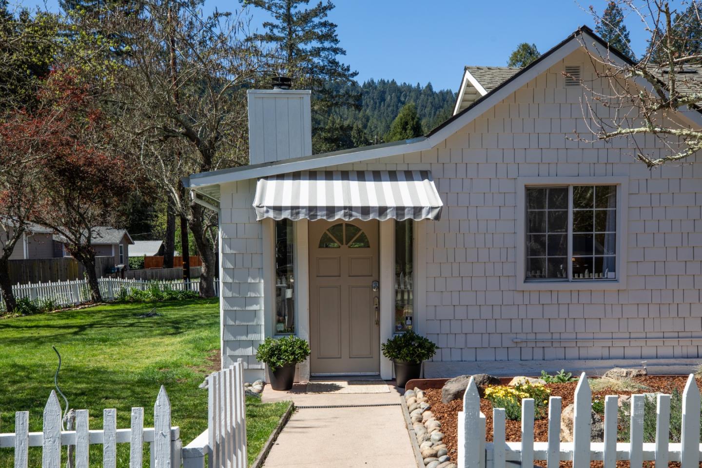 8215 Glen Arbor Road Ben Lomond, CA 95005 - Photo 5 of 44