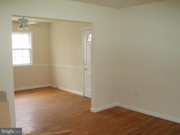 5411 Keppler Road Temple Hills, MD 20748 - Photo 5 of 9 Living Room