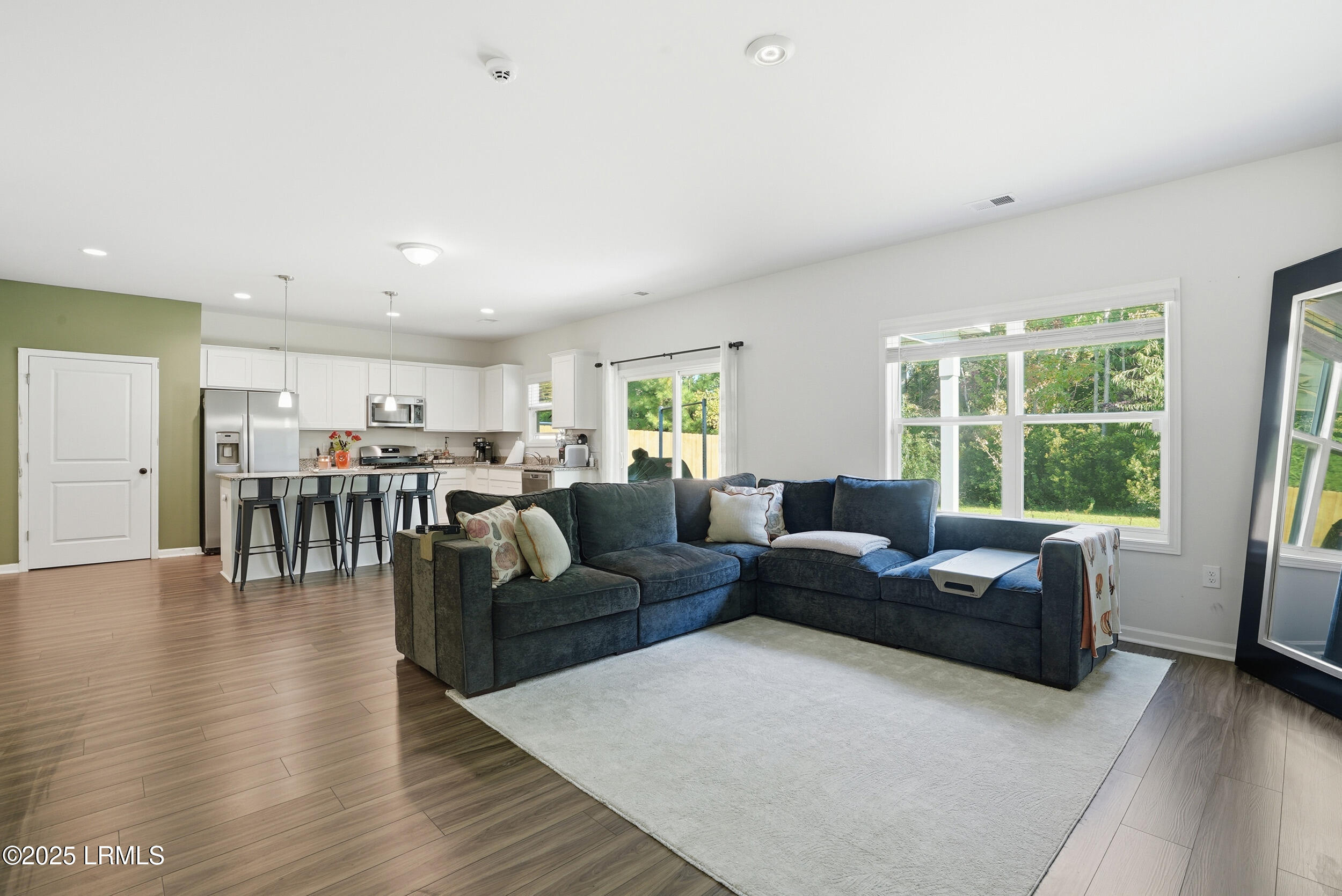 147 Chestnut Street Beaufort, SC 29906 - Photo 14 of 40 25_ecp_010