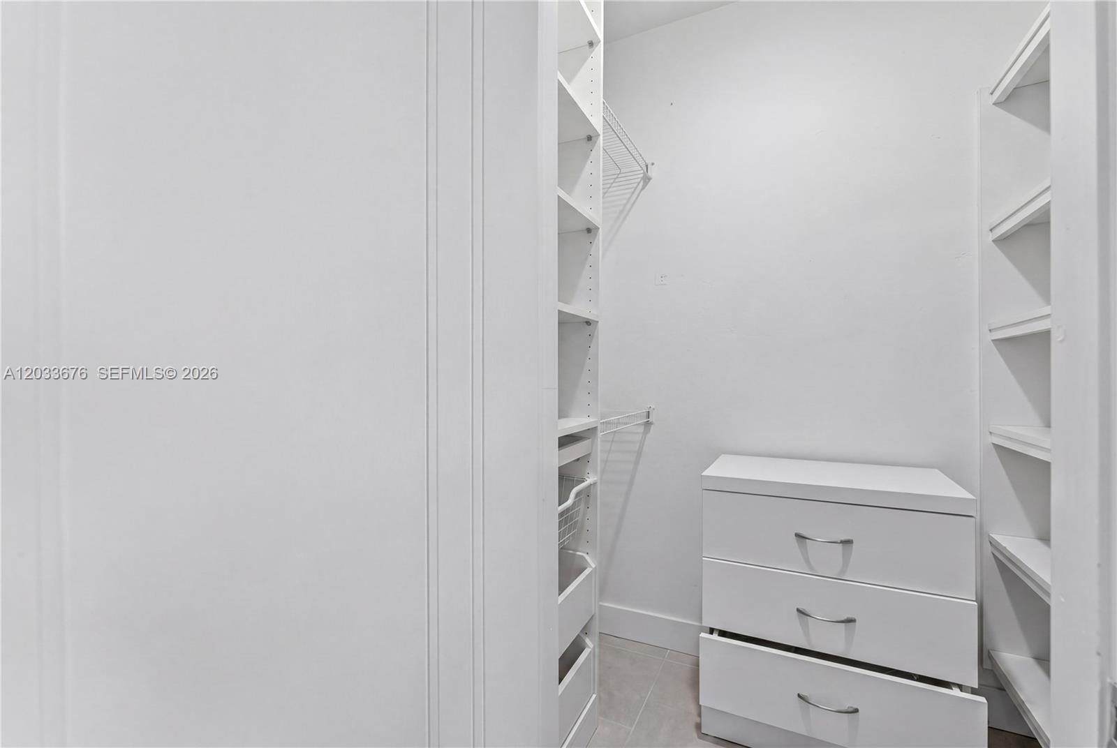 5314 Alton Road Miami Beach, FL 33140 - Photo 13 of 34