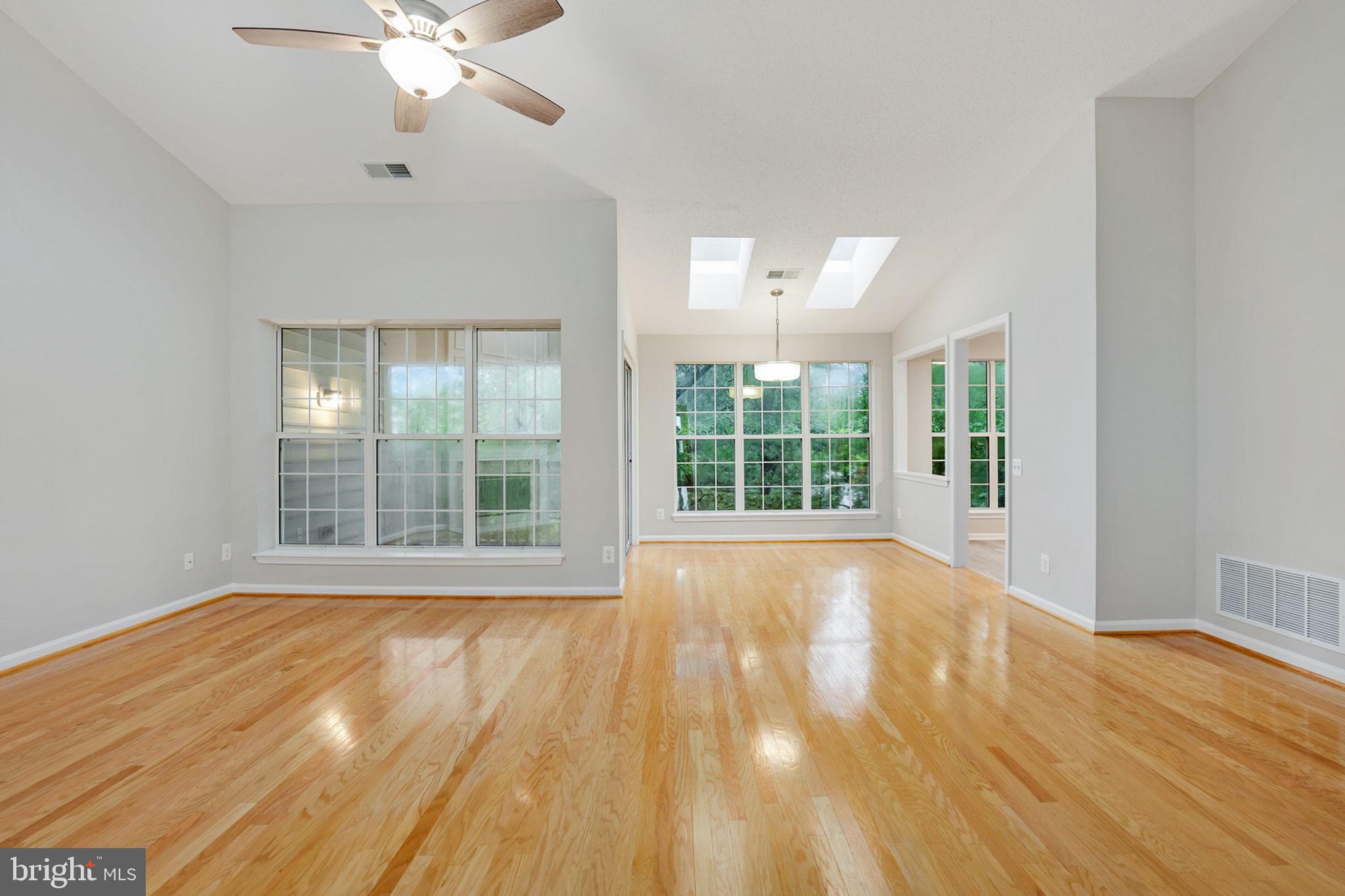 8234 Winstead Place Manassas, VA 20109 - Photo 3 of 21