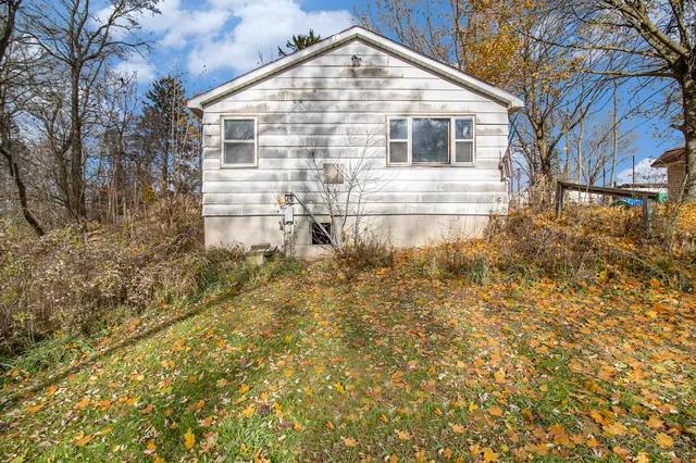 $37,500 | 4044 Volney Street, Fountain, MI 49410