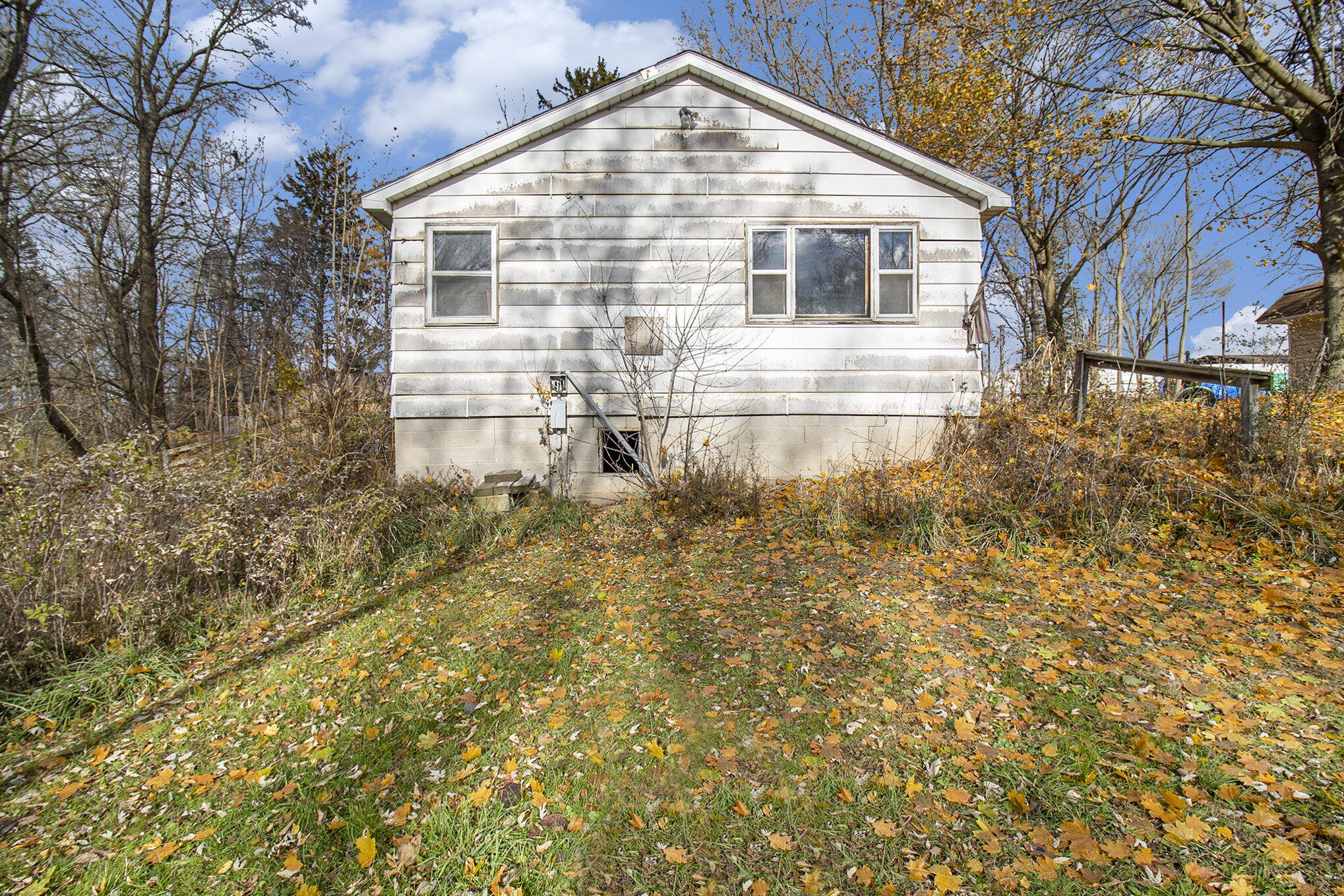 4044 Volney Street Fountain, MI 49410 - Photo 11 of 16 Call Today!