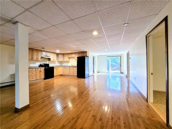 $1,500 | 196 Angell Road, Unit 1, Lincoln, RI 02865