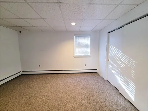 $1,500 | 196 Angell Road, Unit 1, Lincoln, RI 02865