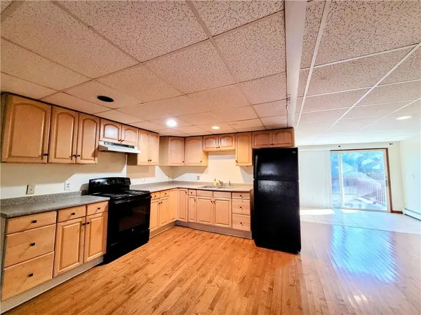 $1,500 | 196 Angell Road, Unit 1, Lincoln, RI 02865