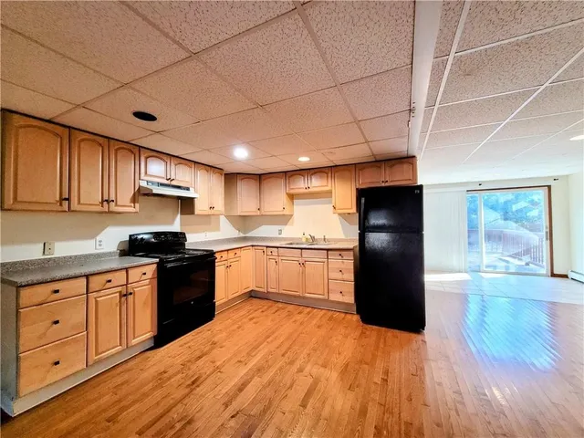 $1,800 | 196 Angell Road, Unit 1, Lincoln, RI 02865