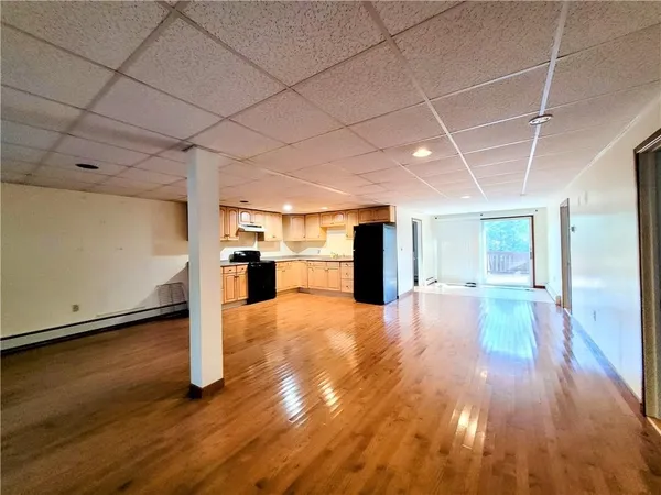 $1,500 | 196 Angell Road, Unit 1, Lincoln, RI 02865