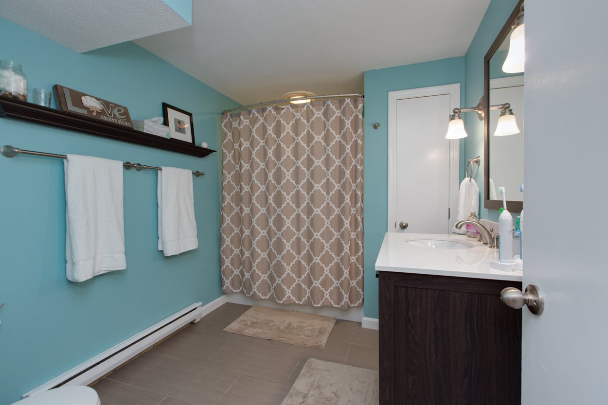 100 Pillsbury Road, Unit 17 Londonderry, NH 03053 - Photo 21 of 30 Gallery Image 21