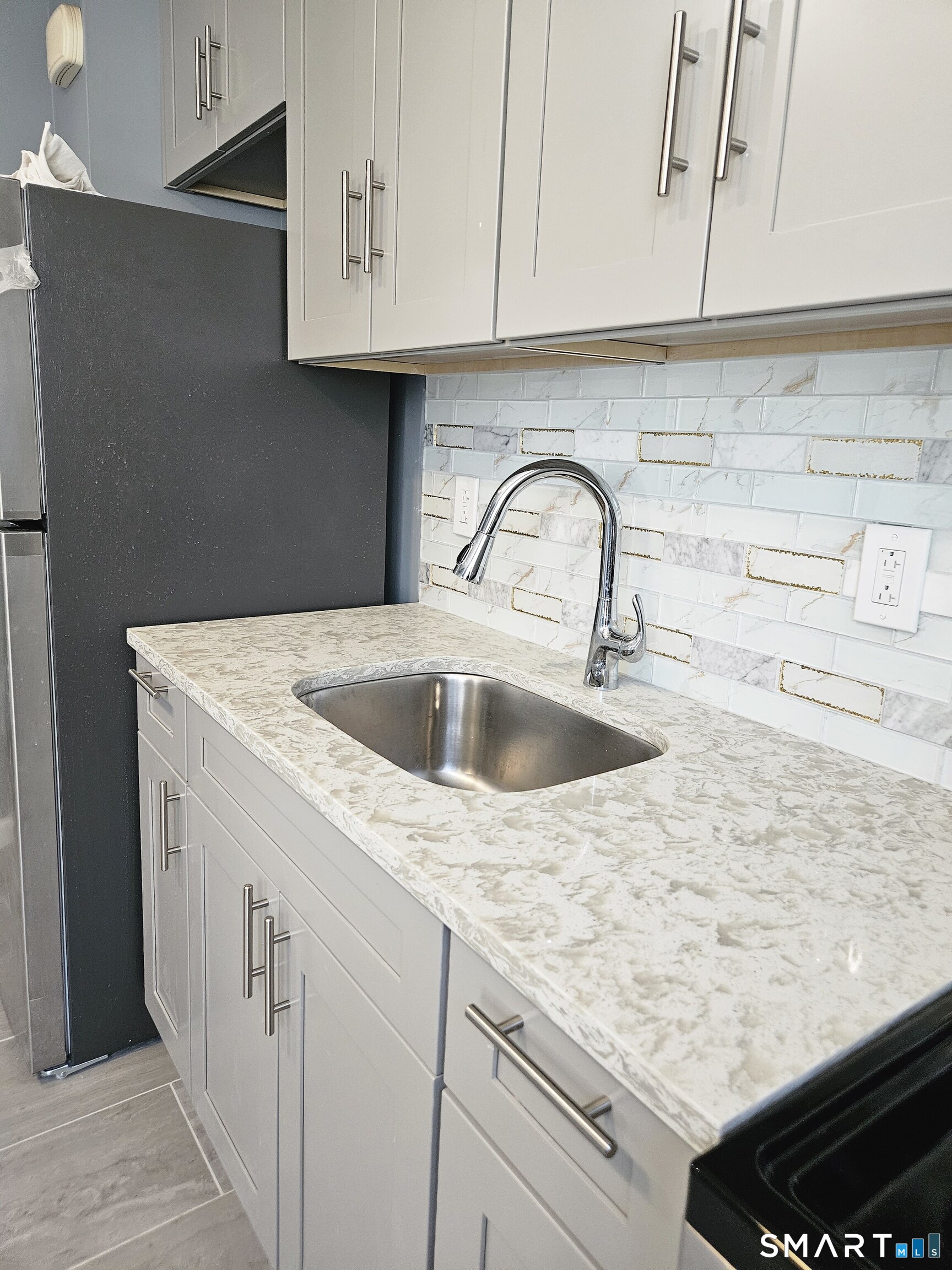 25 Lexington Street Hamden, CT 06514 - Photo 8 of 9