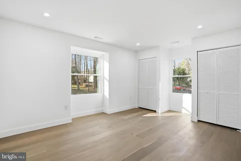 $1,199,999 | 10704 Howerton Avenue, Fairfax, VA 22030