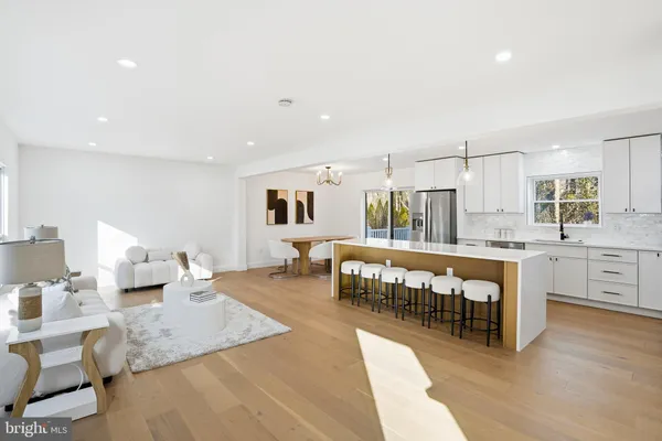 $1,199,999 | 10704 Howerton Avenue, Fairfax, VA 22030