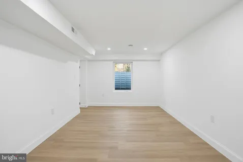 $1,199,999 | 10704 Howerton Avenue, Fairfax, VA 22030