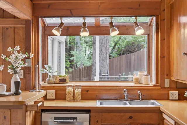 $949,000 | 14755 Two Bar Road, Boulder Creek, CA 95006