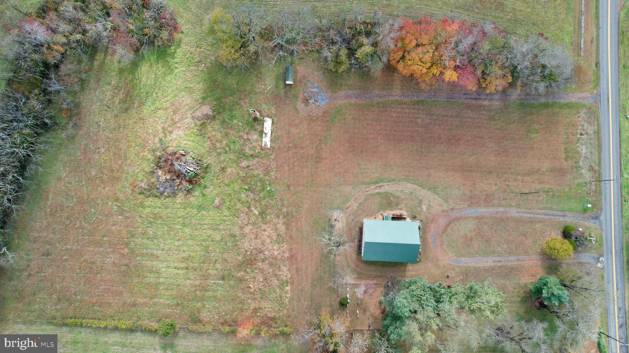 7035 Leeds Manor Road Marshall, VA 20115 - Photo 6 of 17 a picture of a lake view