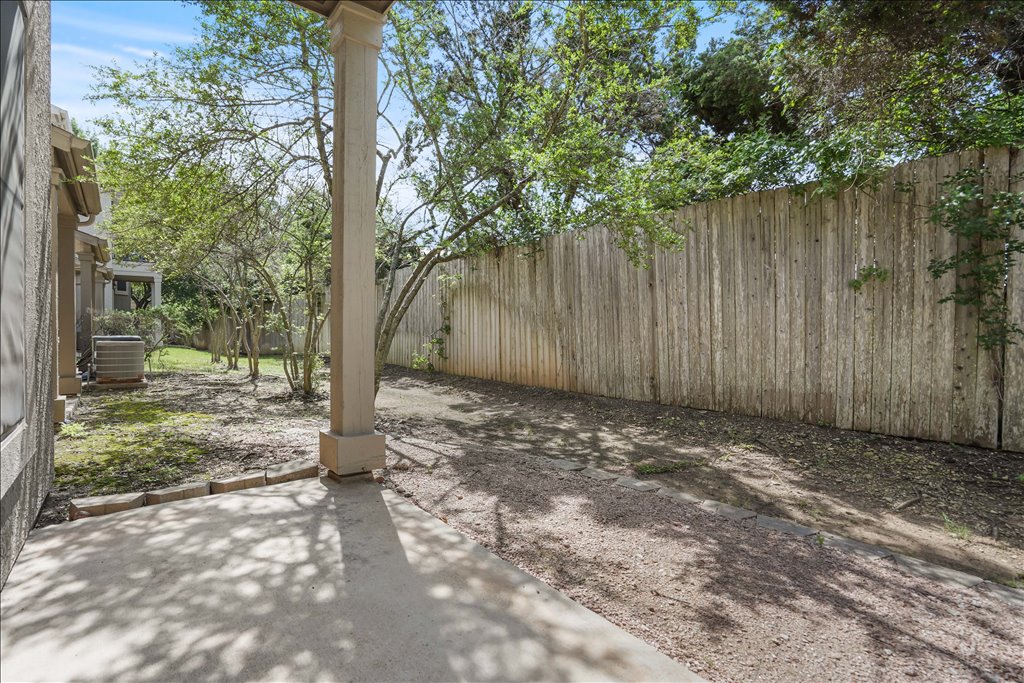 11203 Ranch Road 2222, Unit 305 Austin, TX 78730 - Photo 7 of 27