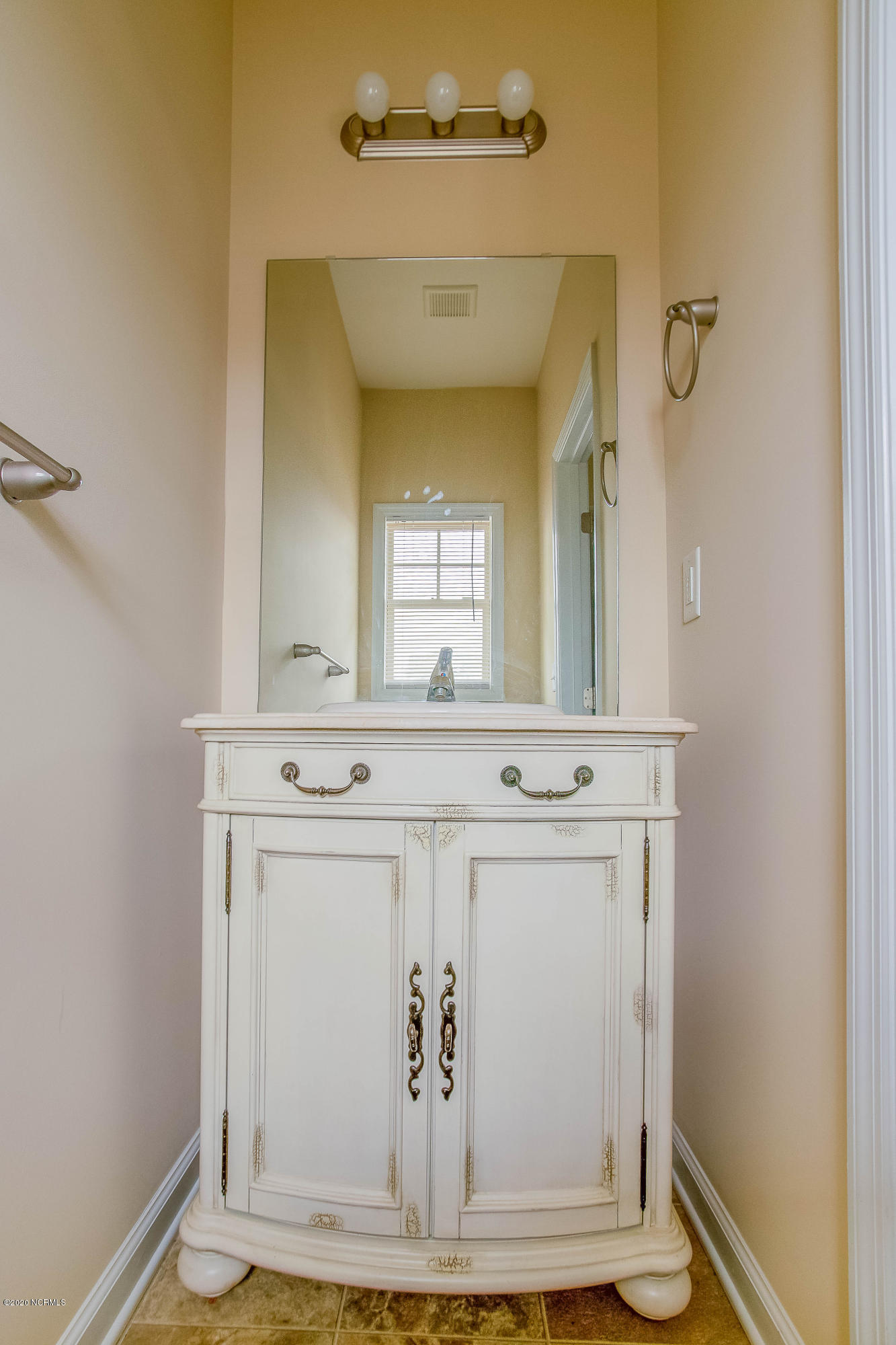 305 Winstead Loop Richlands, NC 28574 - Photo 10 of 24 10BATH