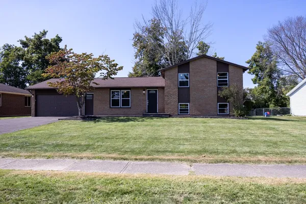 $3,200 | 202 Spring Tree Lane, Greece, NY 14612
