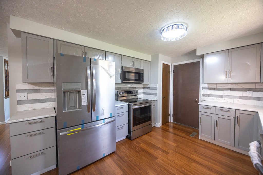 202 Spring Tree Lane Greece, NY 14612 - Photo 16 of 42