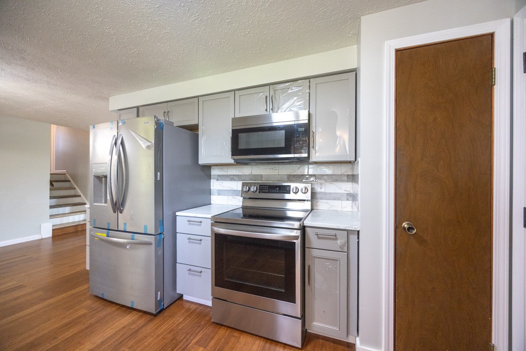 202 Spring Tree Lane Greece, NY 14612 - Photo 17 of 42