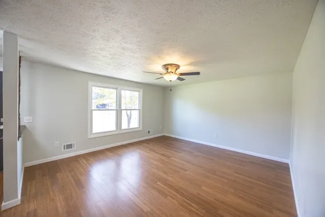 $3,200 | 202 Spring Tree Lane, Greece, NY 14612