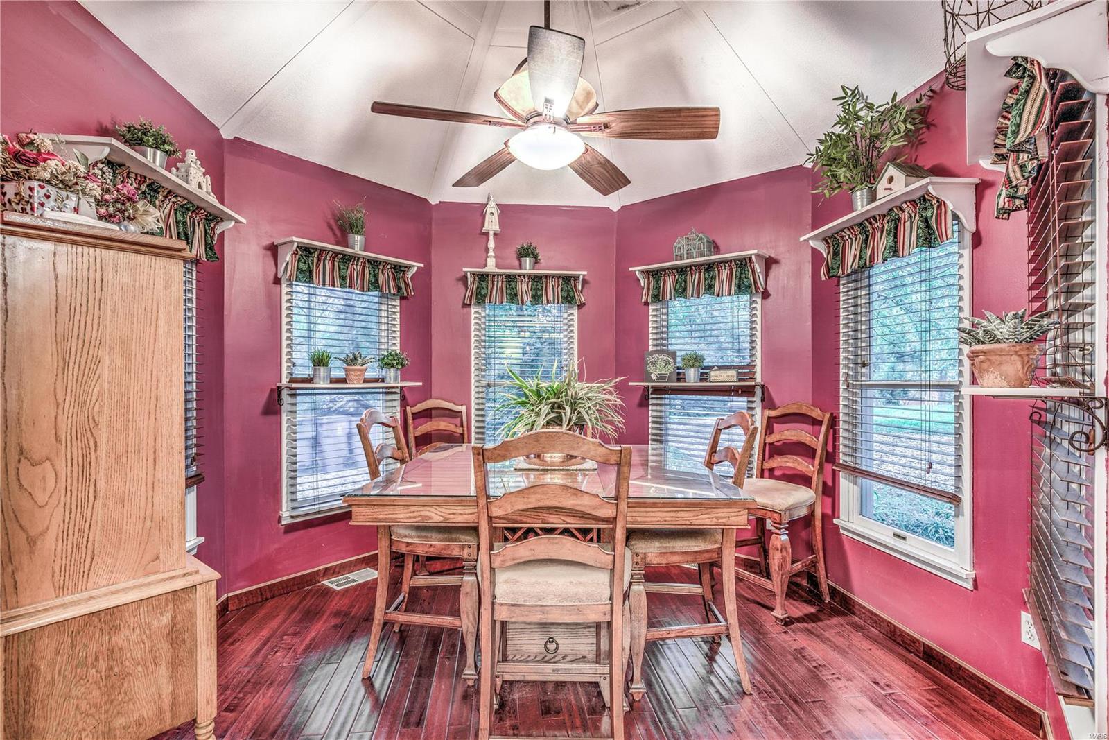 3022 Yaeger Road St. Louis, MO 63129 - Photo 18 of 29 Gallery Image 18