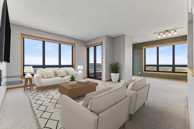 $279,000 | 168 6th Street East, Unit 2905, St. Paul, MN 55101