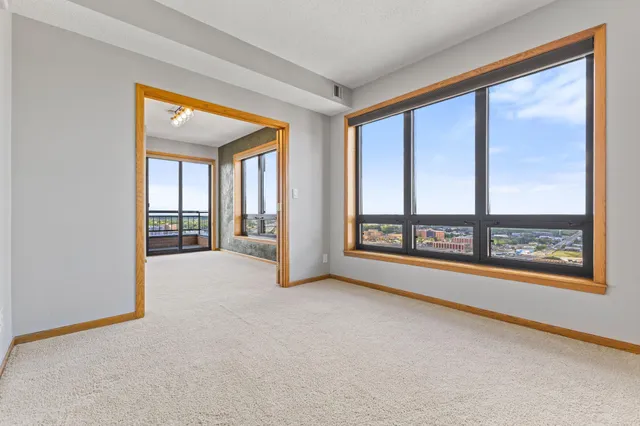 $279,000 | 168 6th Street East, Unit 2905, St. Paul, MN 55101