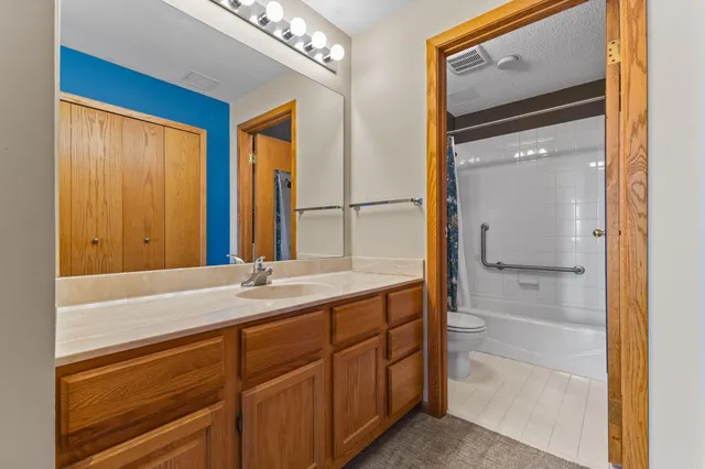 $279,000 | 168 6th Street East, Unit 2905, St. Paul, MN 55101