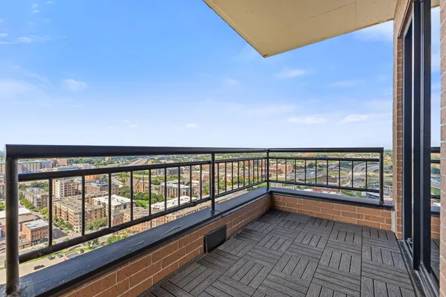 $279,000 | 168 6th Street East, Unit 2905, St. Paul, MN 55101