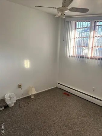 $129,900 | 905 Dean Street, Wilsonville, IL 62093