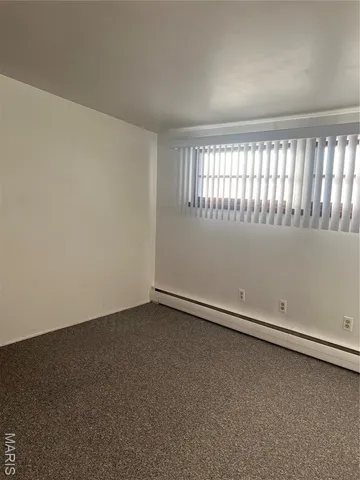 $129,900 | 905 Dean Street, Wilsonville, IL 62093