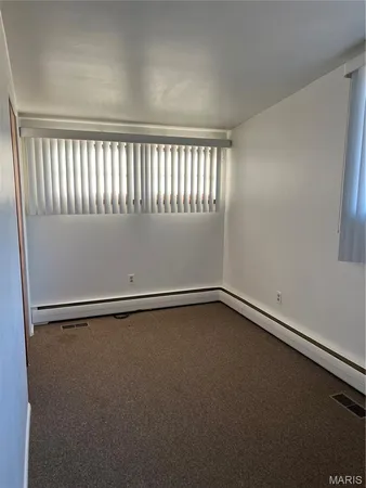 $124,900 | 905 Dean Street, Wilsonville, IL 62093