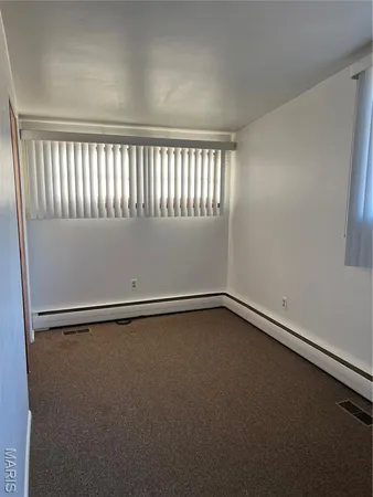 $129,900 | 905 Dean Street, Wilsonville, IL 62093