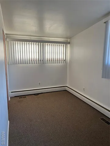 $129,900 | 905 Dean Street, Wilsonville, IL 62093