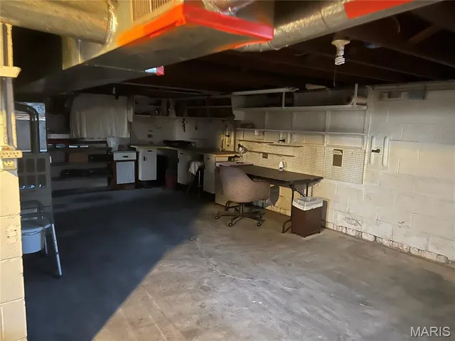 $129,900 | 905 Dean Street, Wilsonville, IL 62093