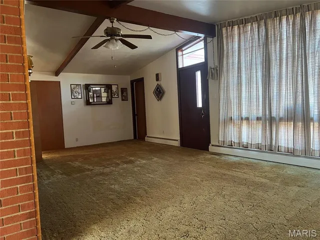 $129,900 | 905 Dean Street, Wilsonville, IL 62093