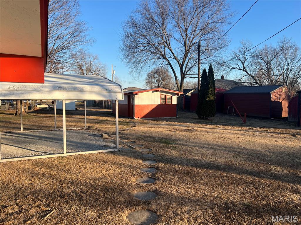 905 Dean Street Wilsonville, IL 62093 - Photo 22 of 23