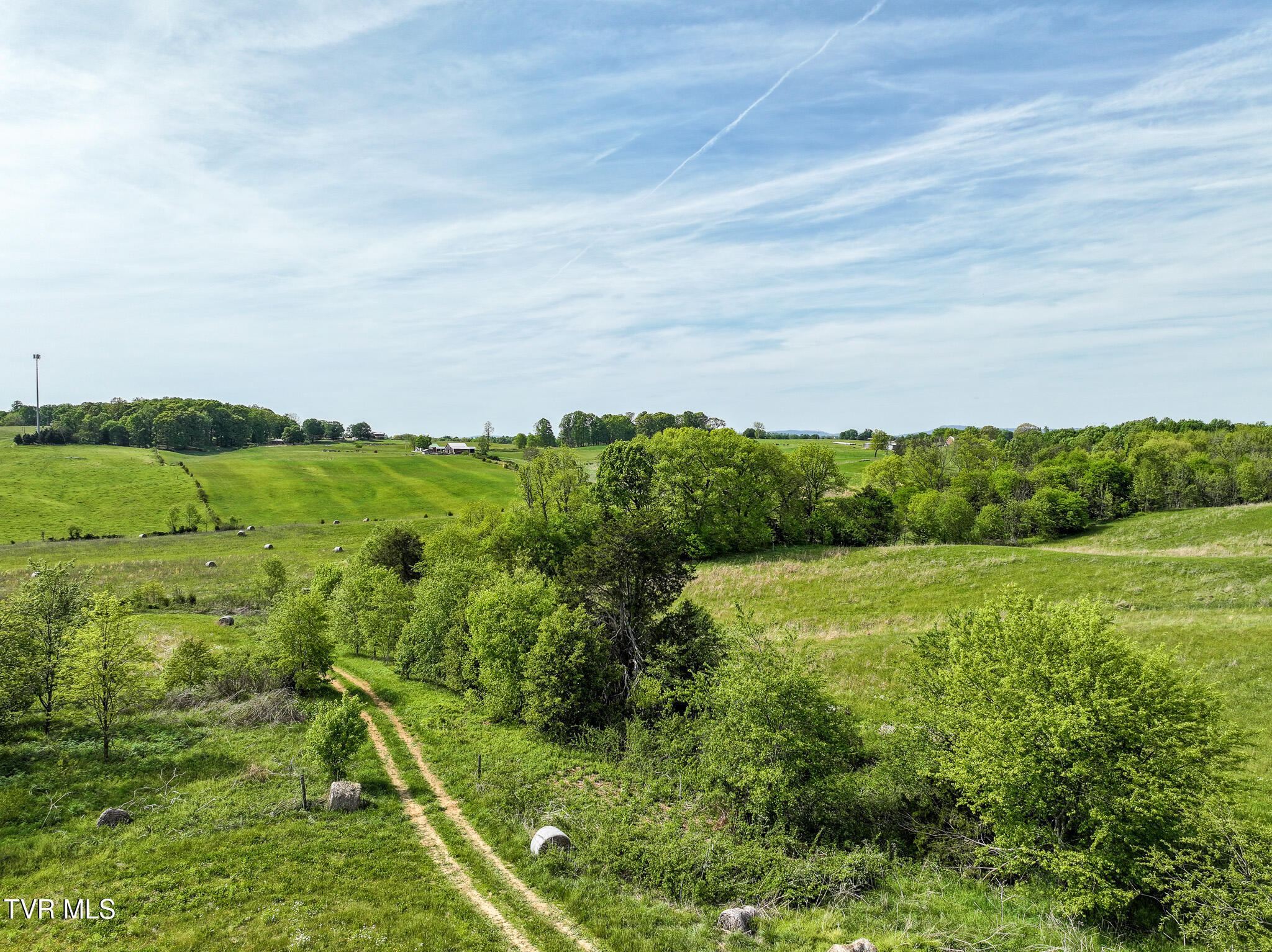 6-7 Rheatown Road, Unit 6 7 Chuckey, TN 37641 - Photo 17 of 22 DJI_20260421150106_0815_D